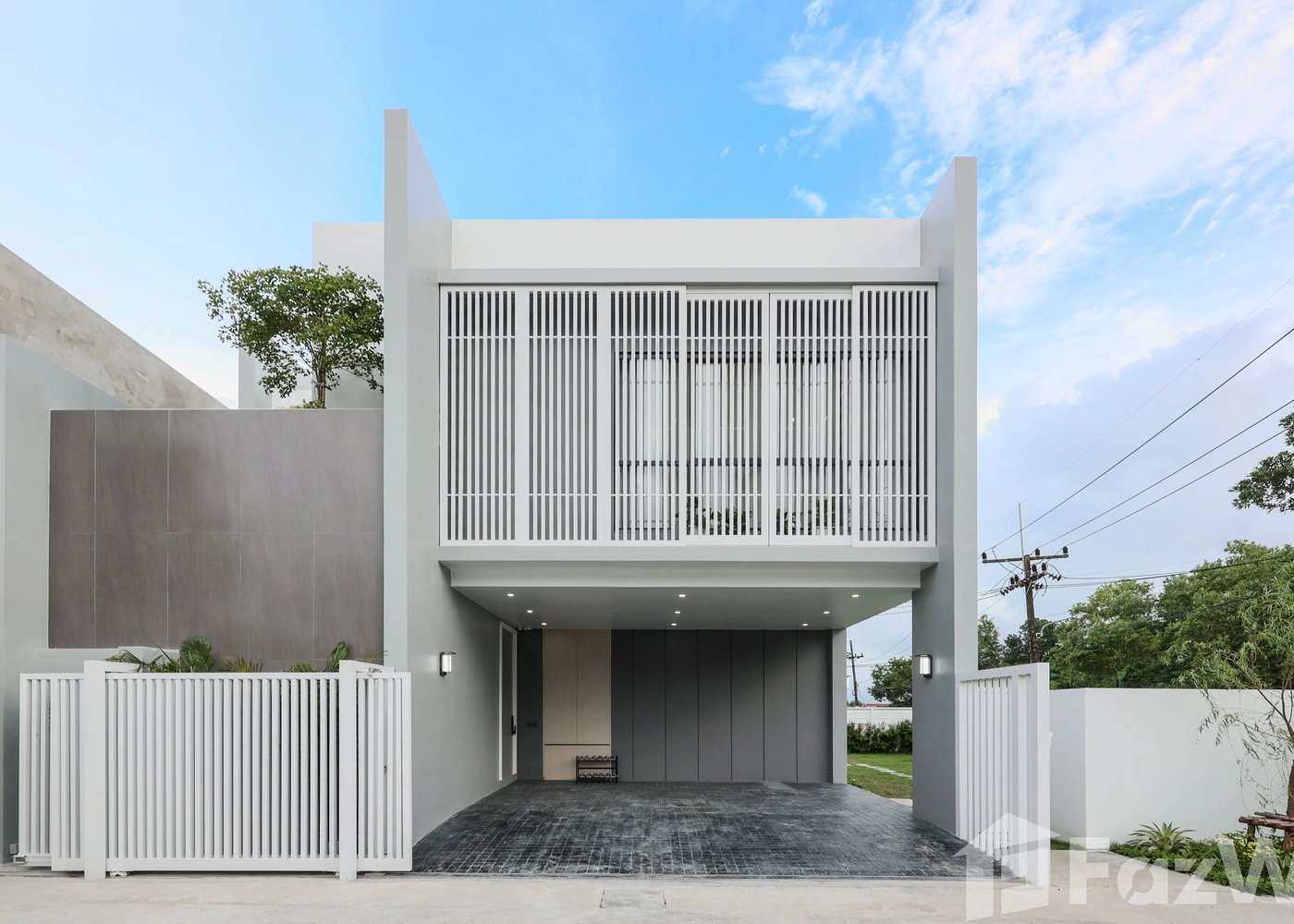 Larimar Villa — сад и терраса у бассейна